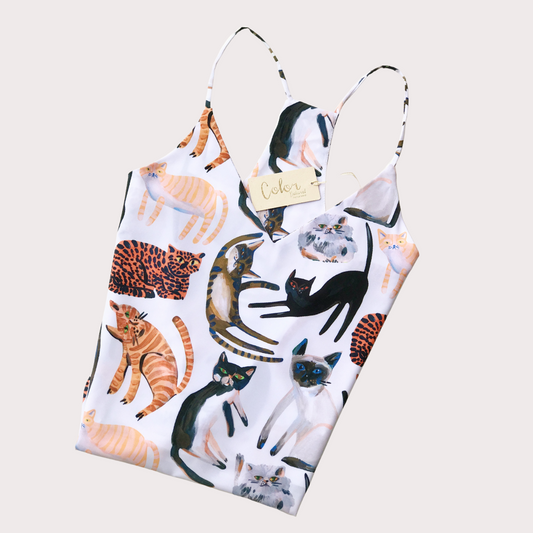 PREORDER Blusa basica Gatos blanca